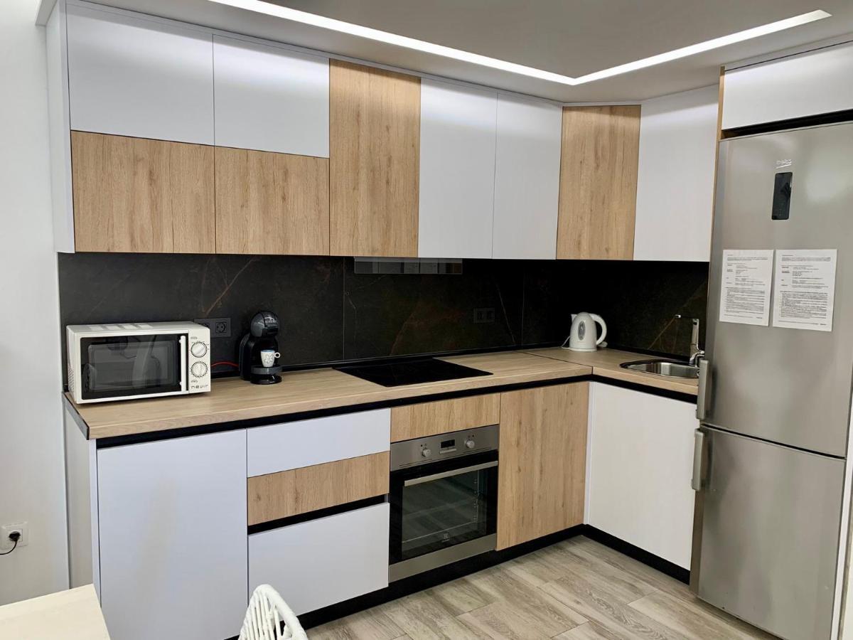 Apartment Paseo Aguadulce  Bagian luar foto