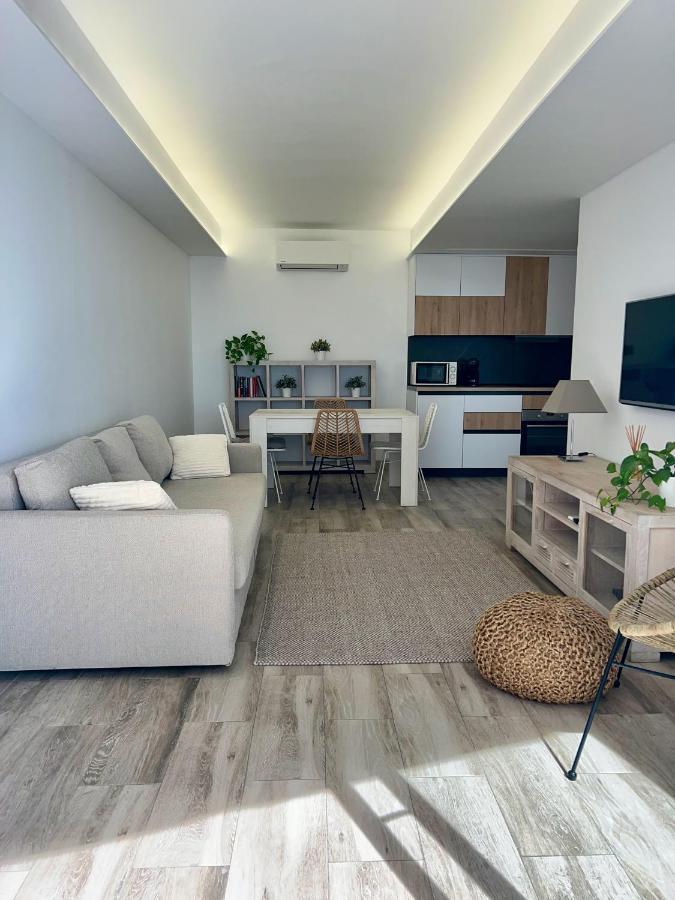 Apartment Paseo Aguadulce  Bagian luar foto