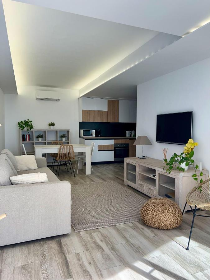Apartment Paseo Aguadulce  Bagian luar foto