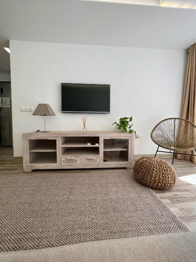Apartment Paseo Aguadulce  Bagian luar foto